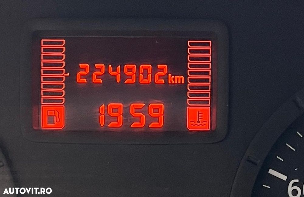 Dacia LOGAN VAN - 4