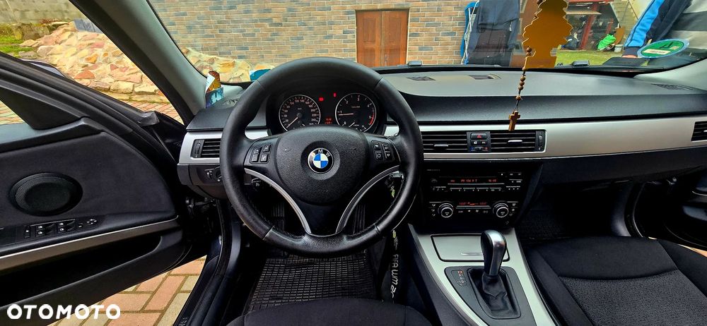 BMW Seria 3 320d DPF - 10