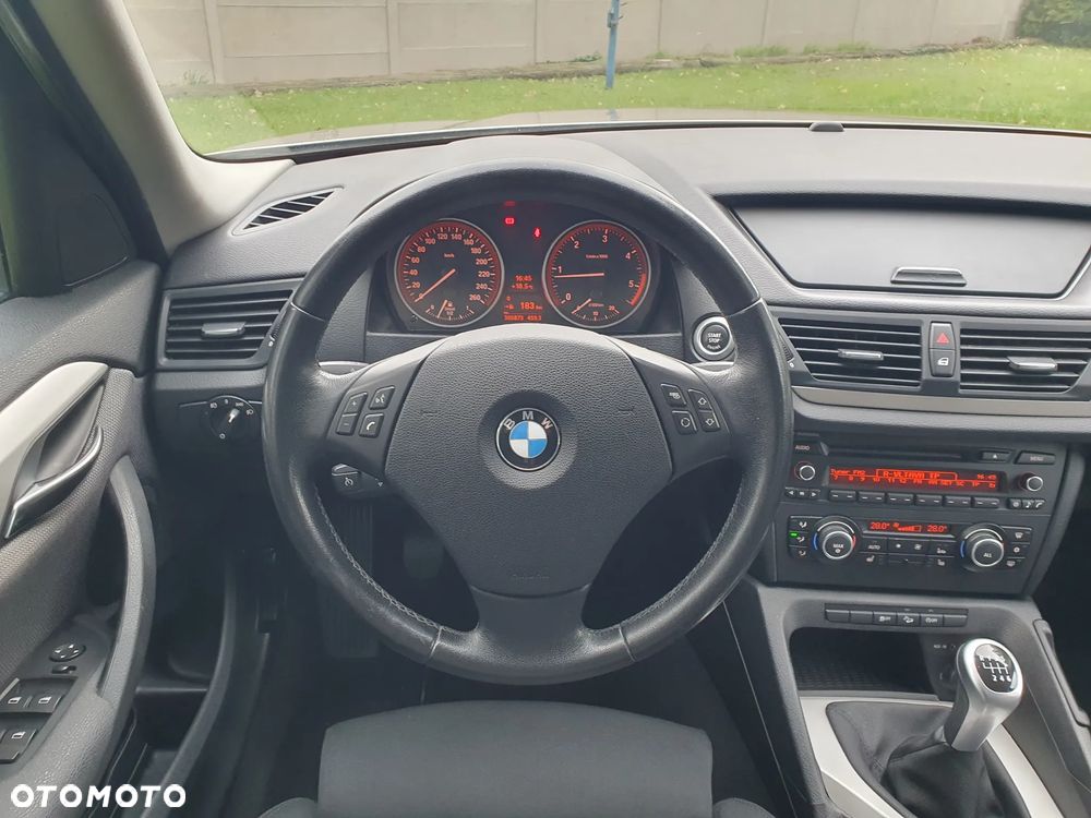 BMW X1 xDrive20d - 21
