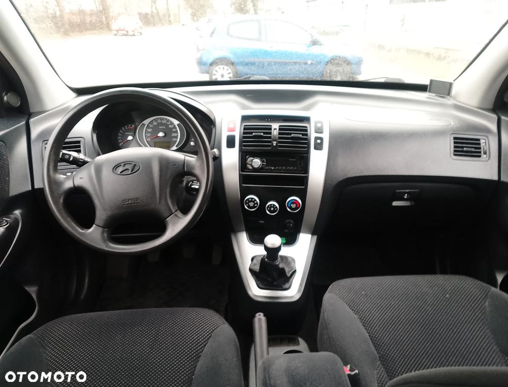 Hyundai Tucson 2.0 Comfort 2WD - 18