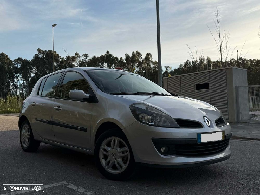 Renault Clio 1.2 16V Dynamique S - 3