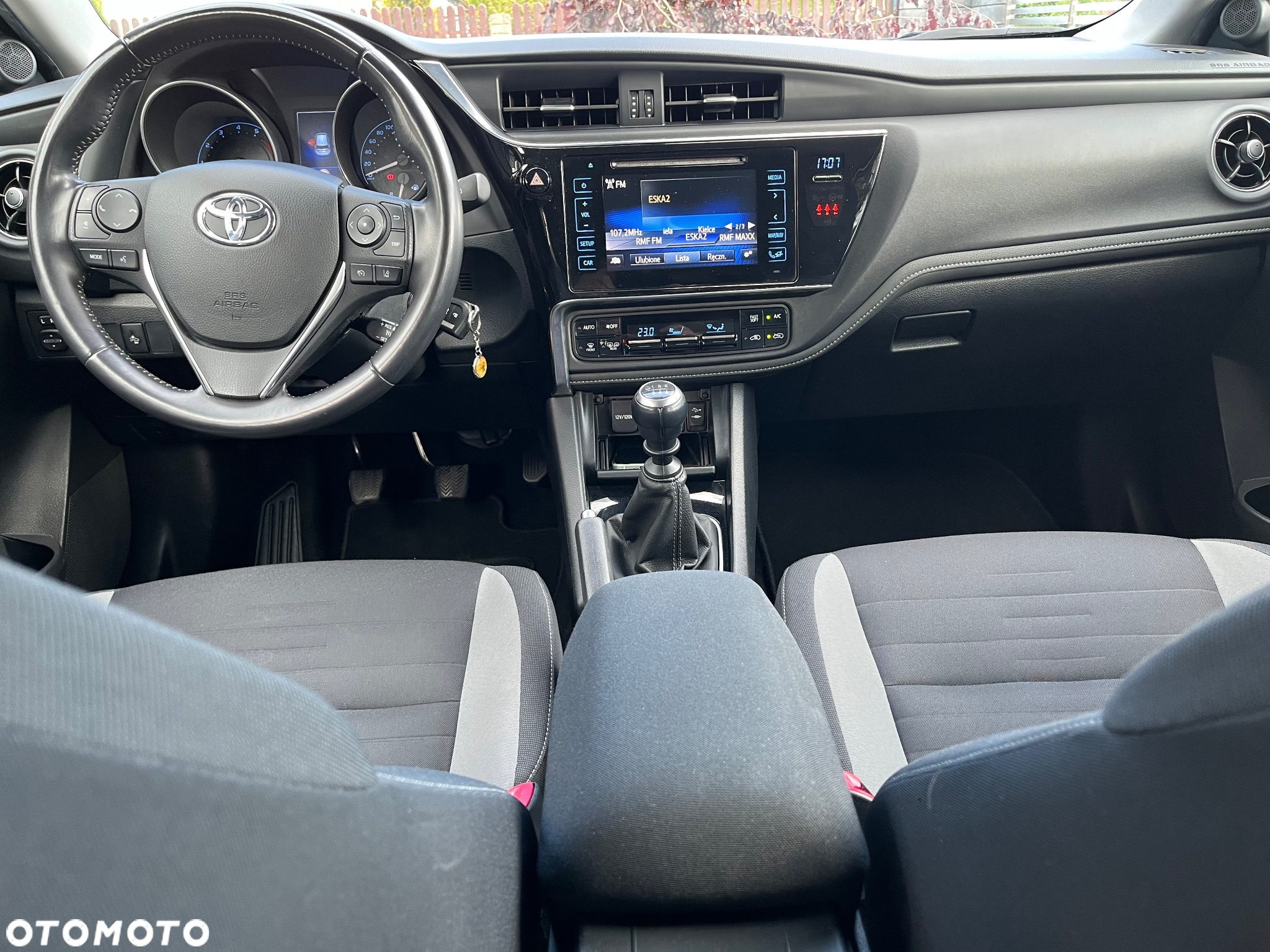 Toyota Auris 1.2 Turbo Edition-S - 2