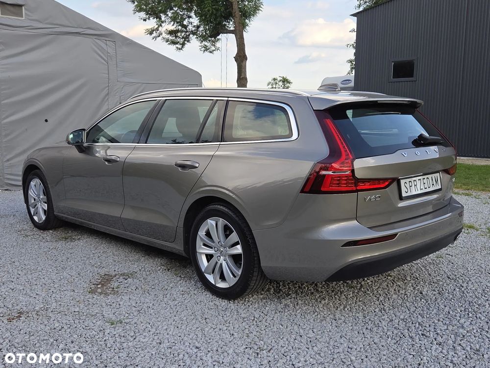 Volvo V60 D3 Momentum Pro - 32