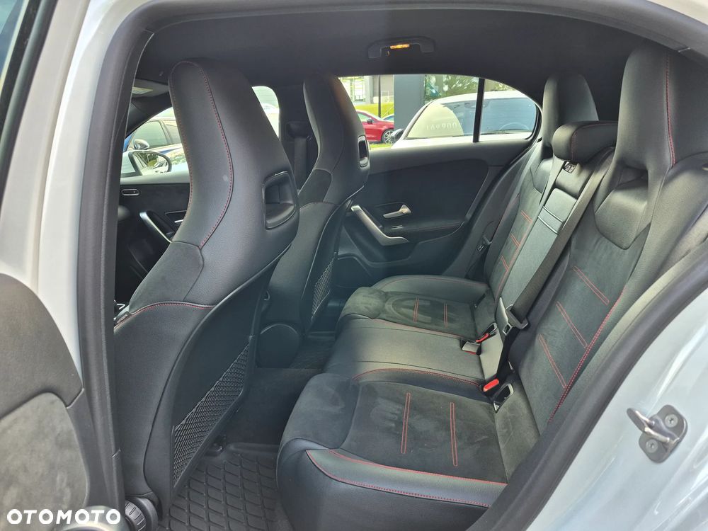 Mercedes-Benz Klasa A 200 AMG Line 7G-DCT - 22
