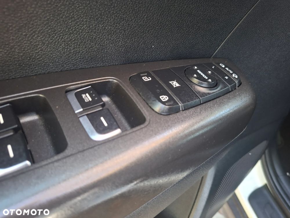 Kia Sportage - 10