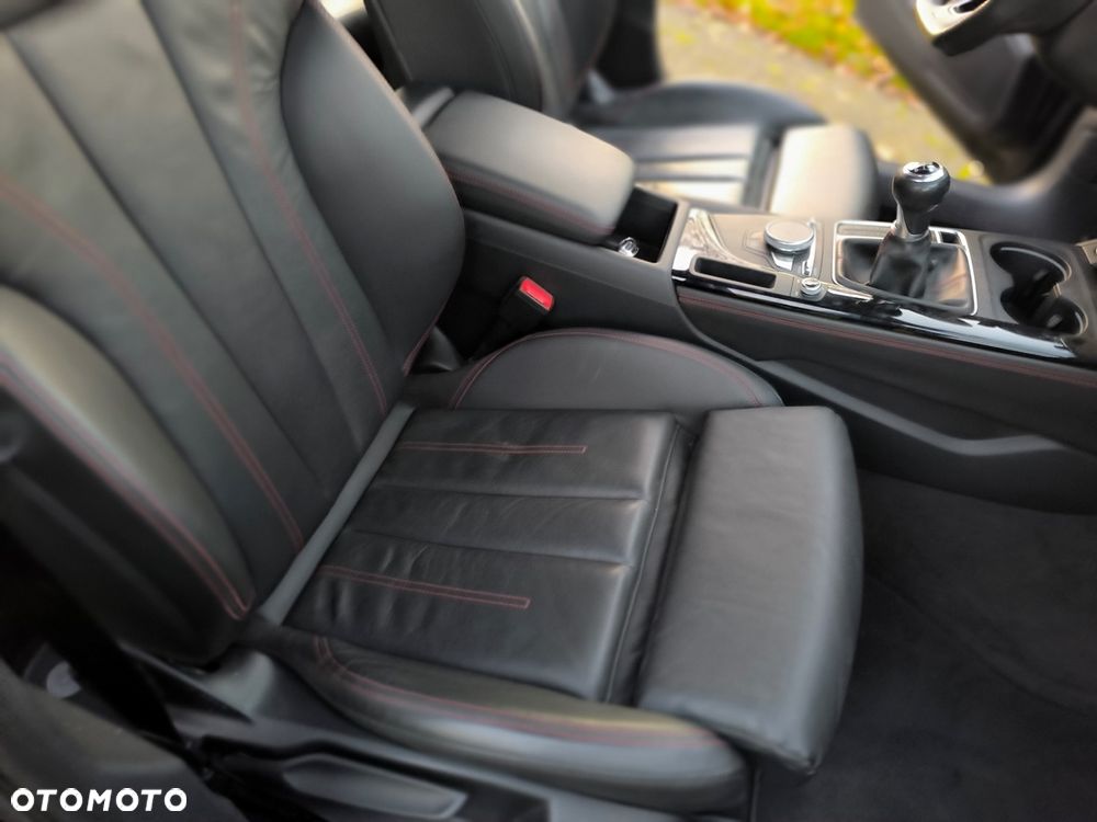 Audi A4 Avant 2.0 TFSI ultra Sport - 27