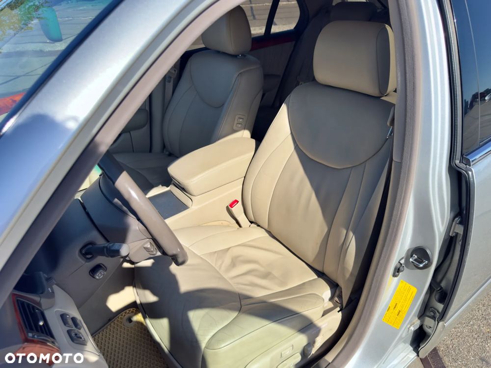 Lexus LS High Class - 34