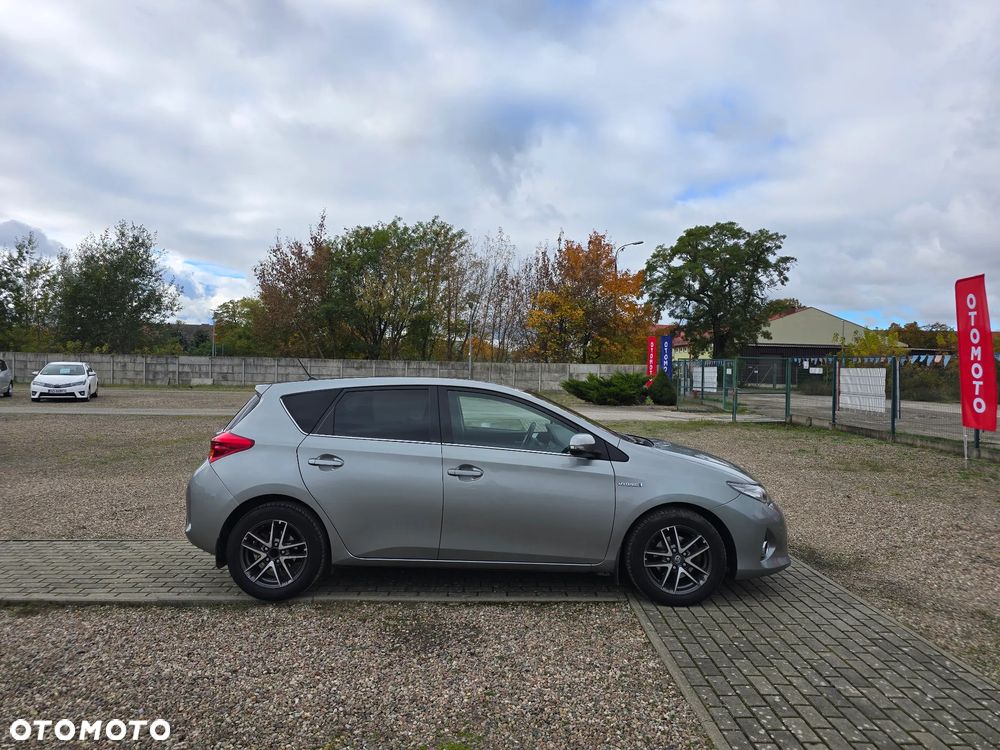 Toyota Auris 1.8 HSD Luna - 5