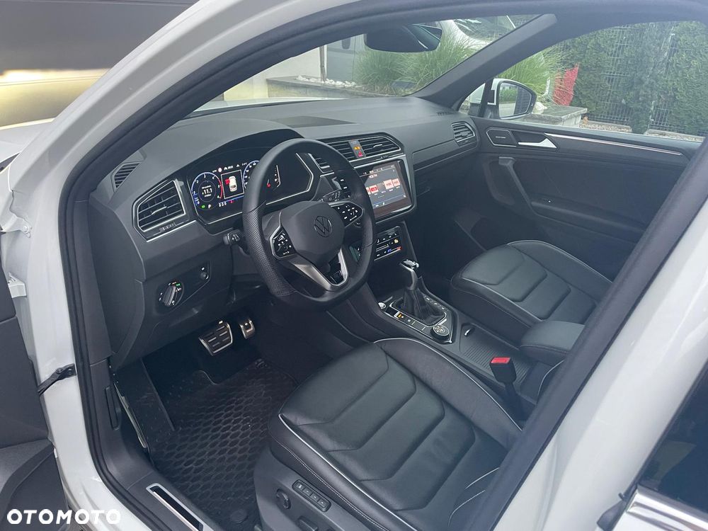 Volkswagen Tiguan 2.0 TDI SCR 4Mot R-Line DSG - 12