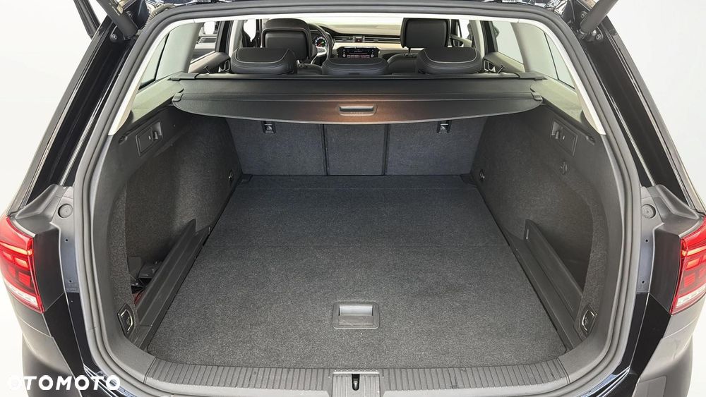 Volkswagen Passat 2.0 TSI Elegance DSG - 18