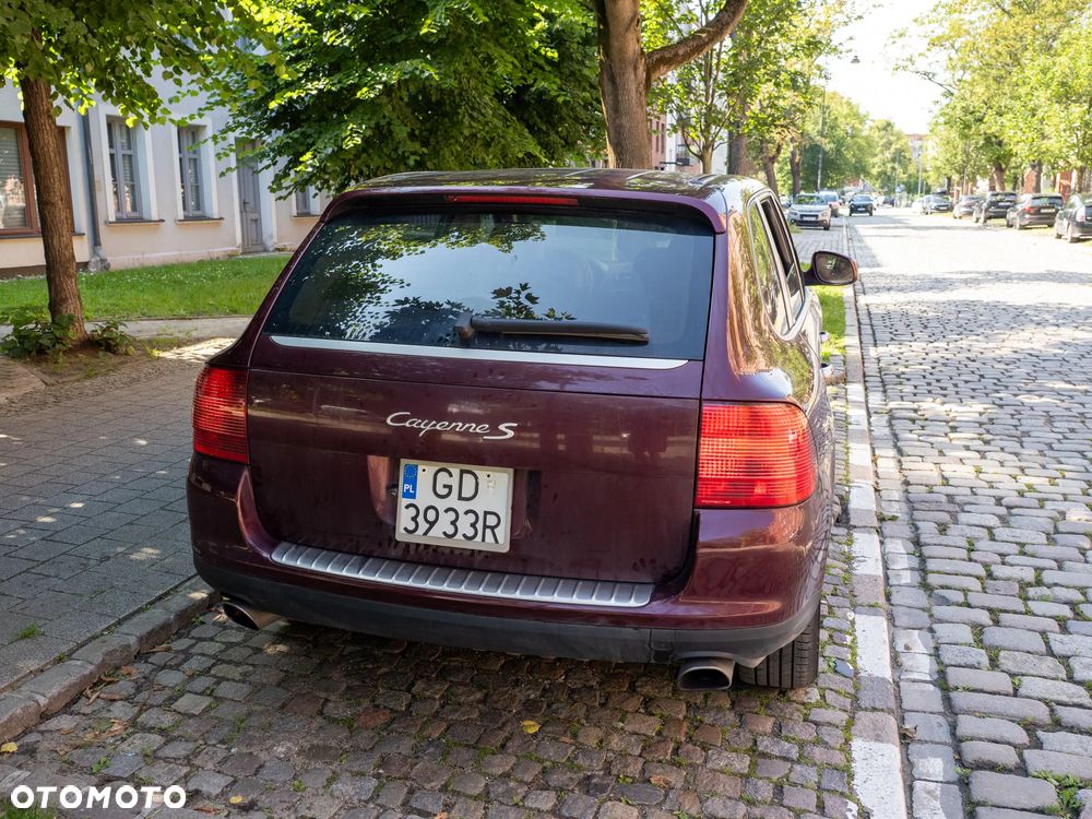 Porsche Cayenne - 6