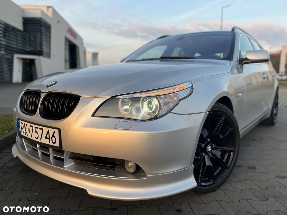 BMW Seria 5 525d Touring - 26