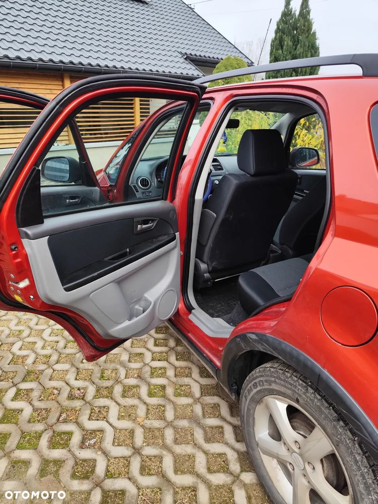 Suzuki SX4 1.5 - 6