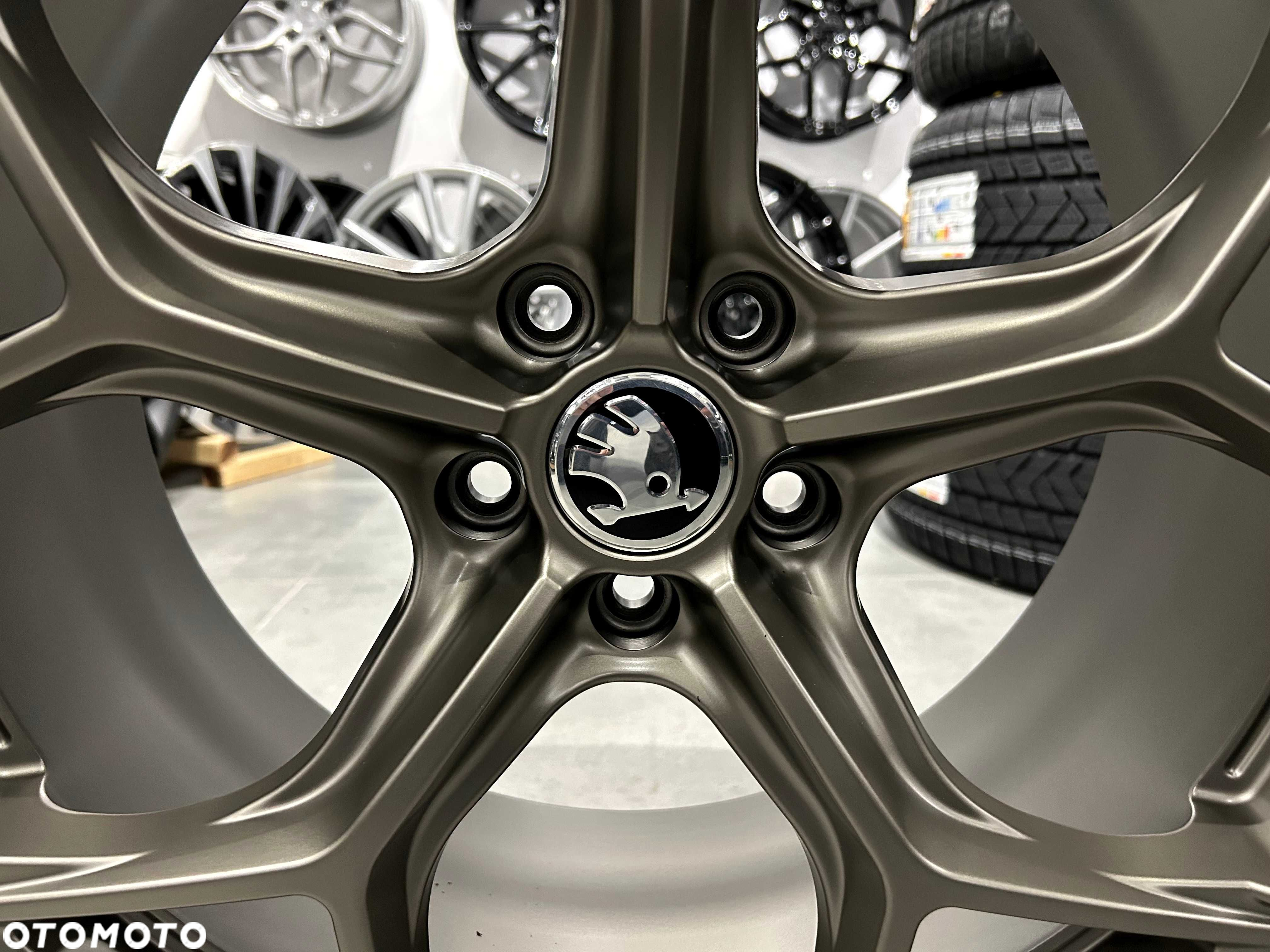 Koła letnie GMP Ultrivity 20 5x112 ET38 Skoda Superb 245/35R20 Conti - 7