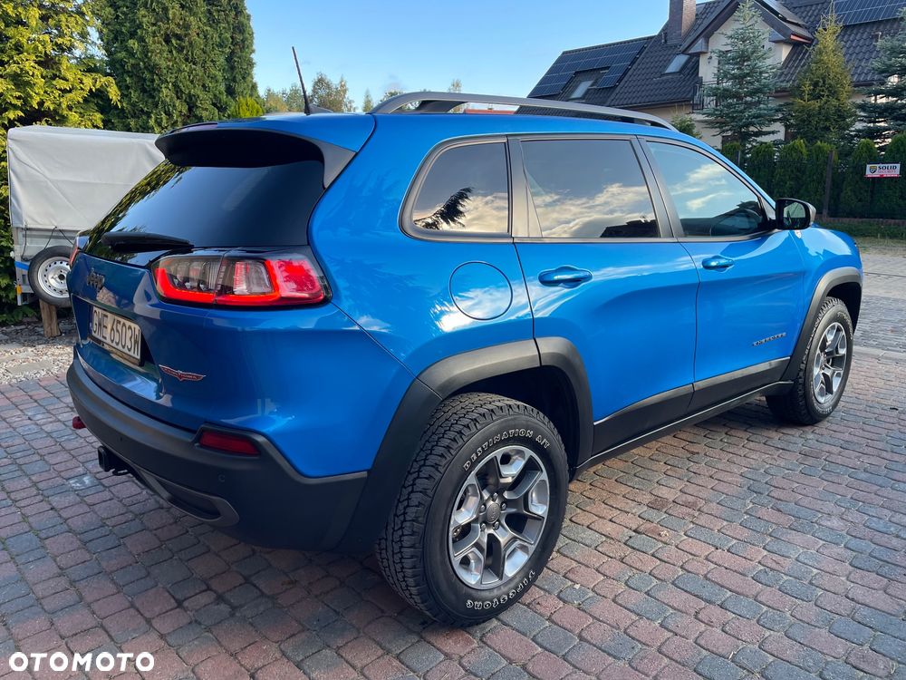 Jeep Cherokee - 5