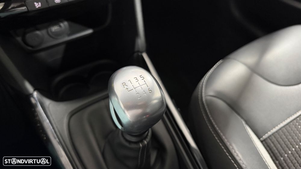 Peugeot 2008 PureTech 110 Stop&Start Allure - 28