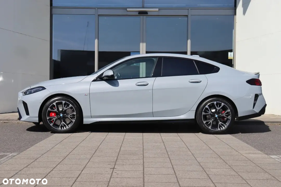 BMW Seria 2 218d sport - 2