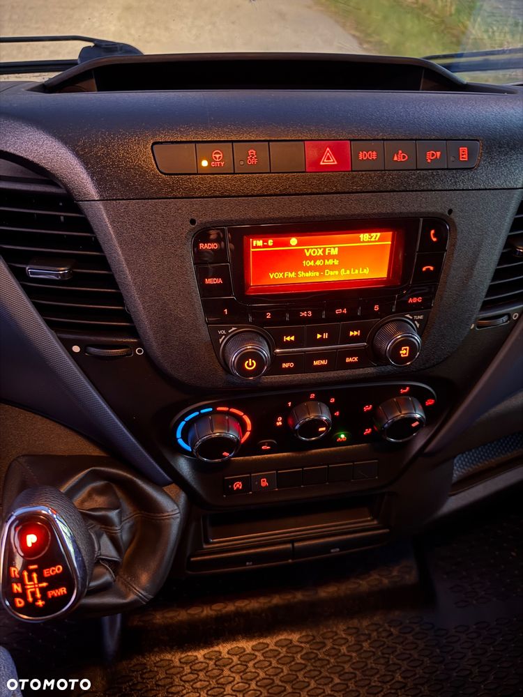 Iveco Daily 35S160 L3h3 Automat HiMatic +Winda załadowcza - 14