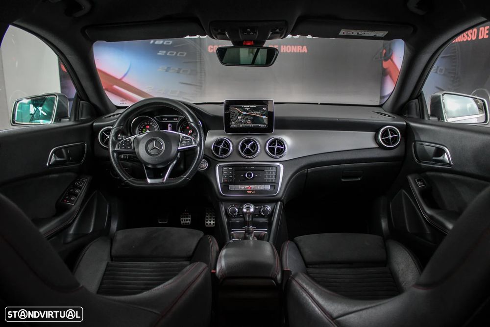 Mercedes-Benz CLA 200 d Shooting Brake AMG Line - 3