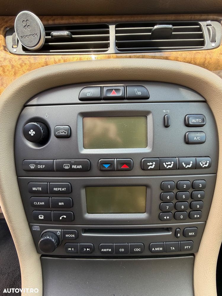 Jaguar X-Type 2.0 TD Luxury - 17