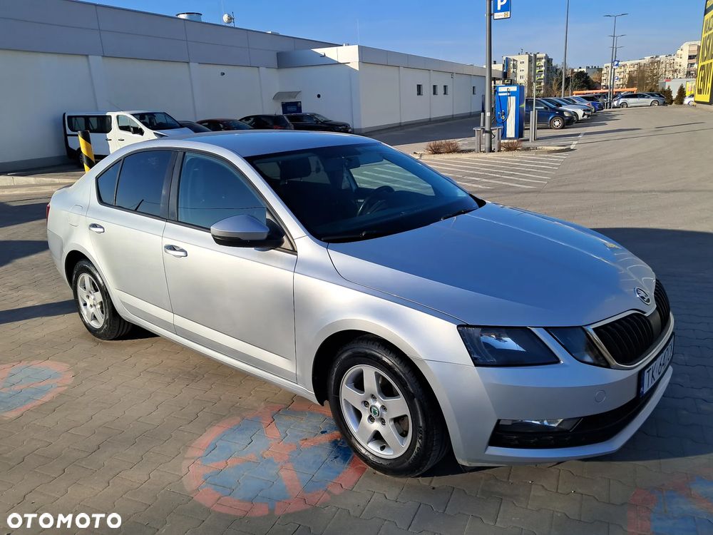 Skoda Octavia 1.6 TDI Active - 4