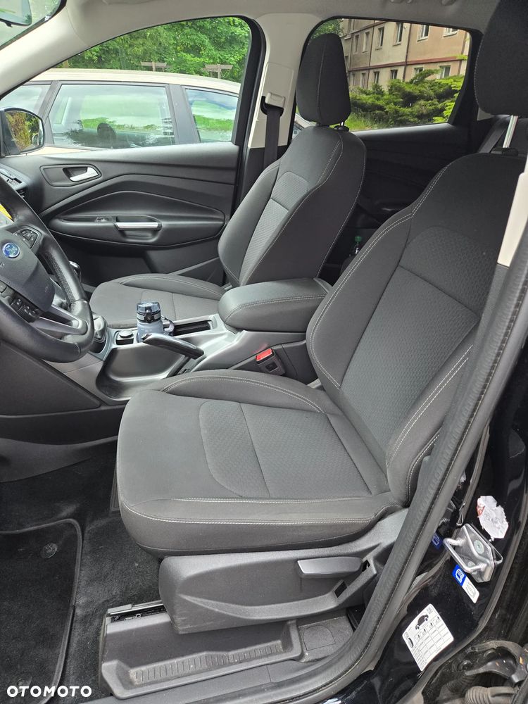 Ford Kuga 1.5 EcoBoost 2x4 Trend - 13