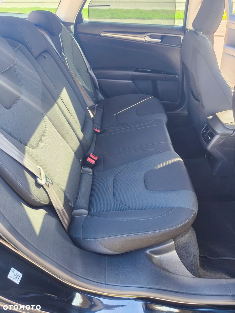 Ford Mondeo - 24