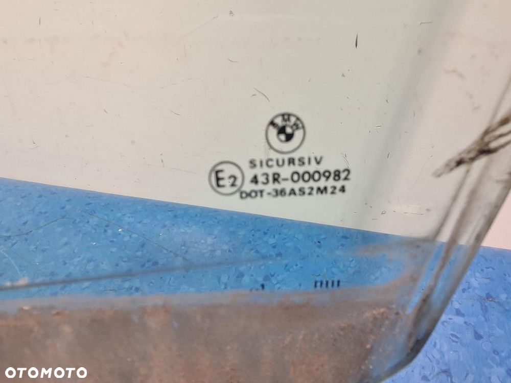 BMW 5 E39 SZYBA DRZWI PRZÓD LEWA - 2