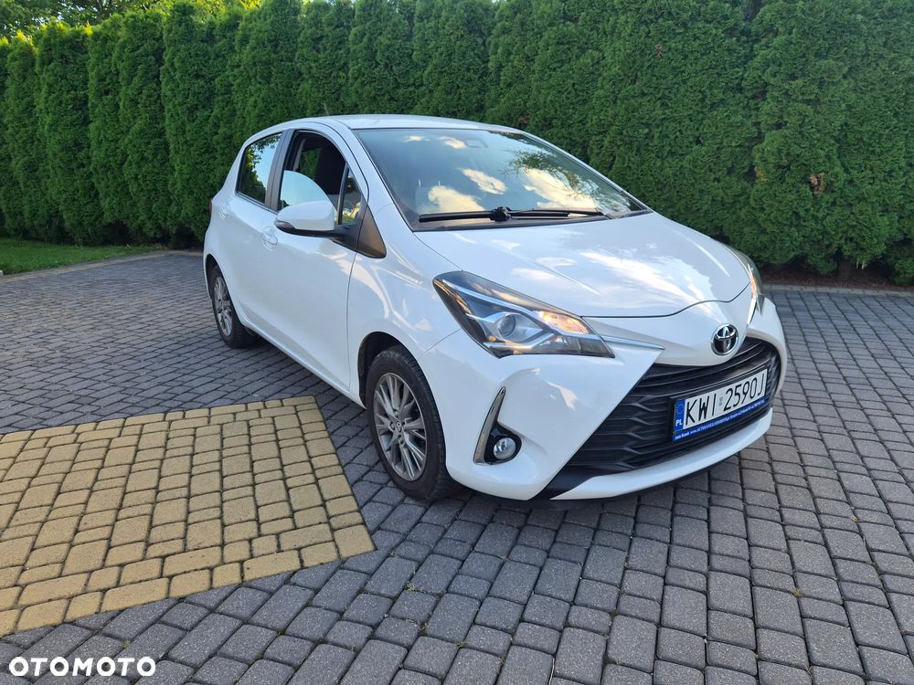 Toyota Yaris 1.5 Premium - 3