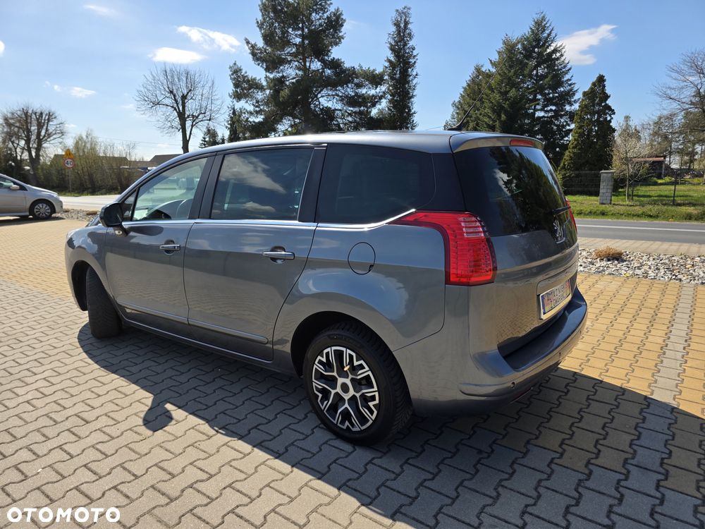 Peugeot 5008 1.6 HDi Active 7os - 9