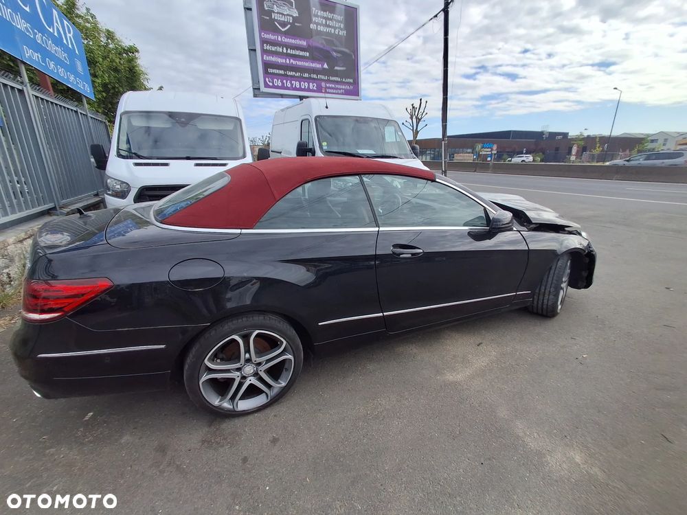 Mercedes-Benz Klasa E 220 d Business Edition 9G-TRONIC - 4