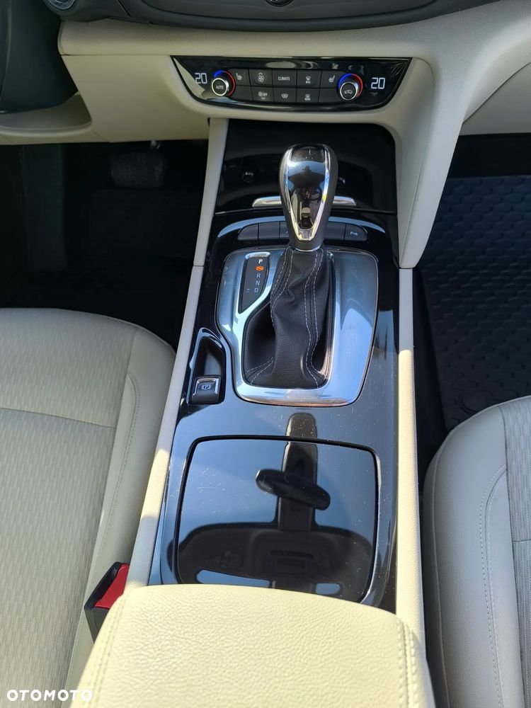 Opel Insignia 1.6 CDTI - 21
