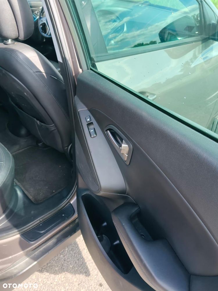 Hyundai ix35 1.7 CRDi 2WD blue Comfort - 16