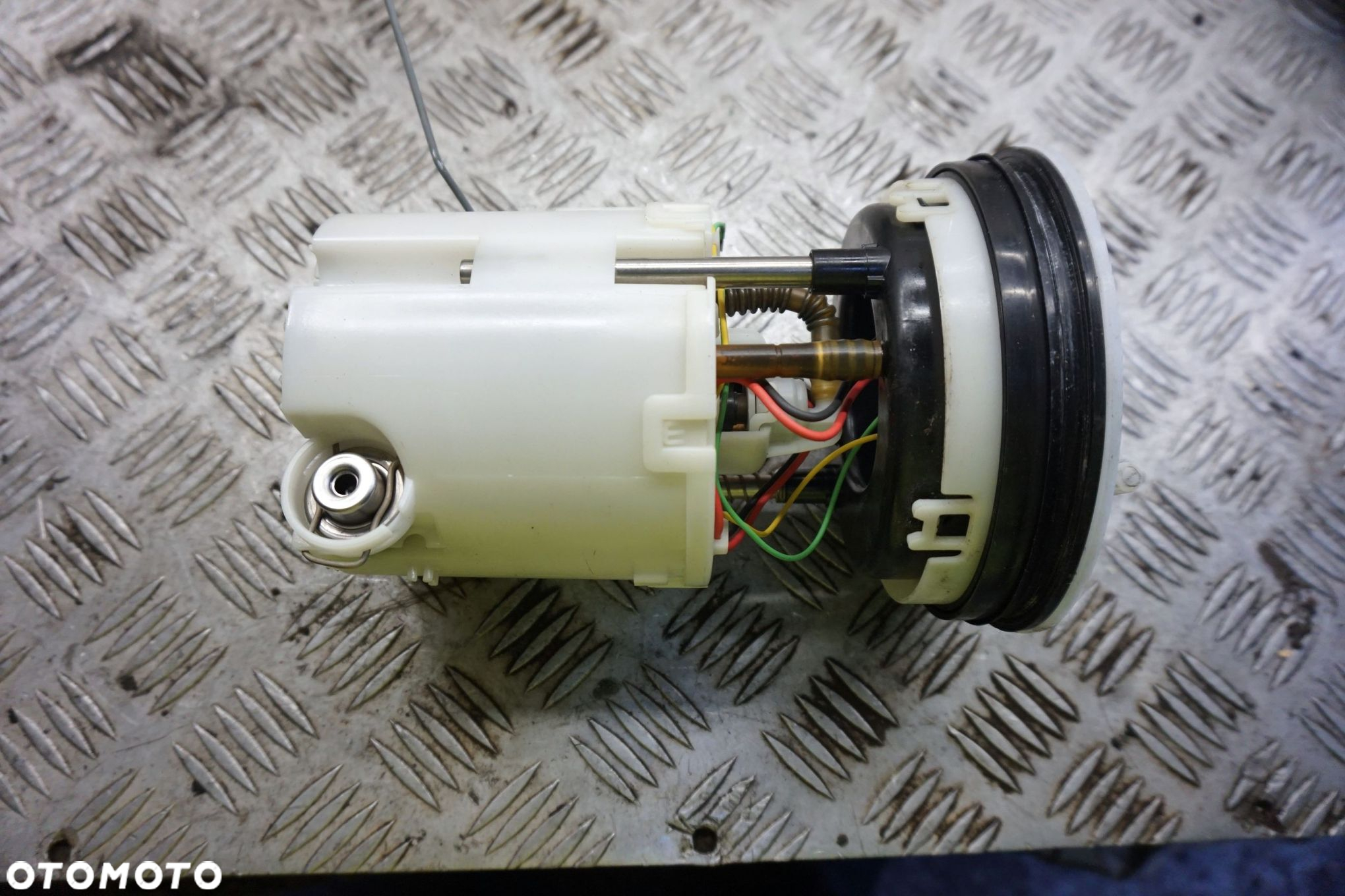 POMPA PALIWA 2 II DE LIFT 1.3 16V ZJ381335XC MAZDA 2010-2014 - 3
