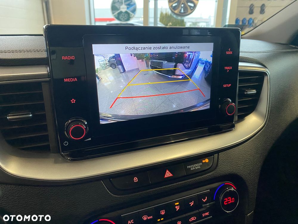 Kia Ceed 1.5 T-GDI M - 10