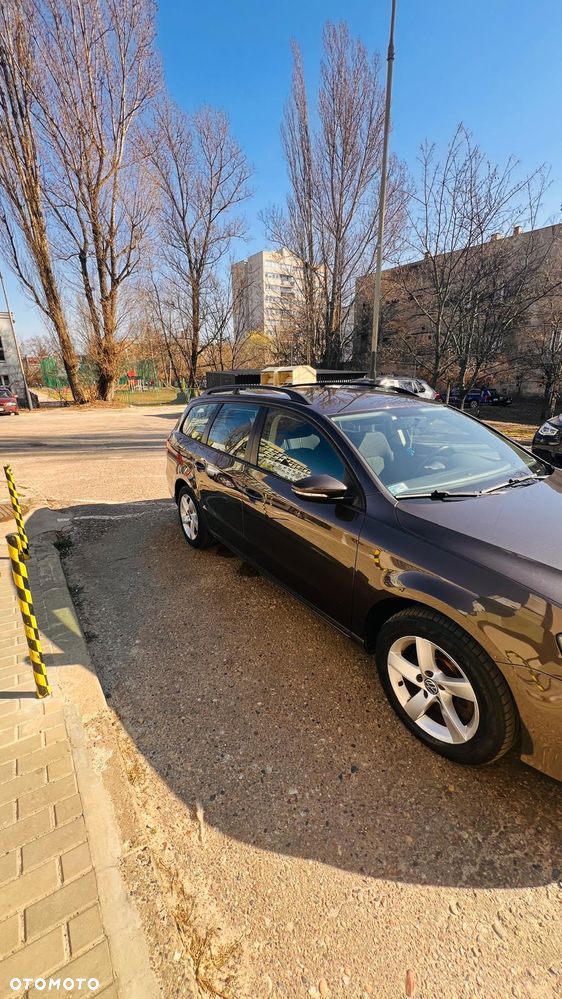 Volkswagen Passat 2.0 TDI Comfortline DSG - 3