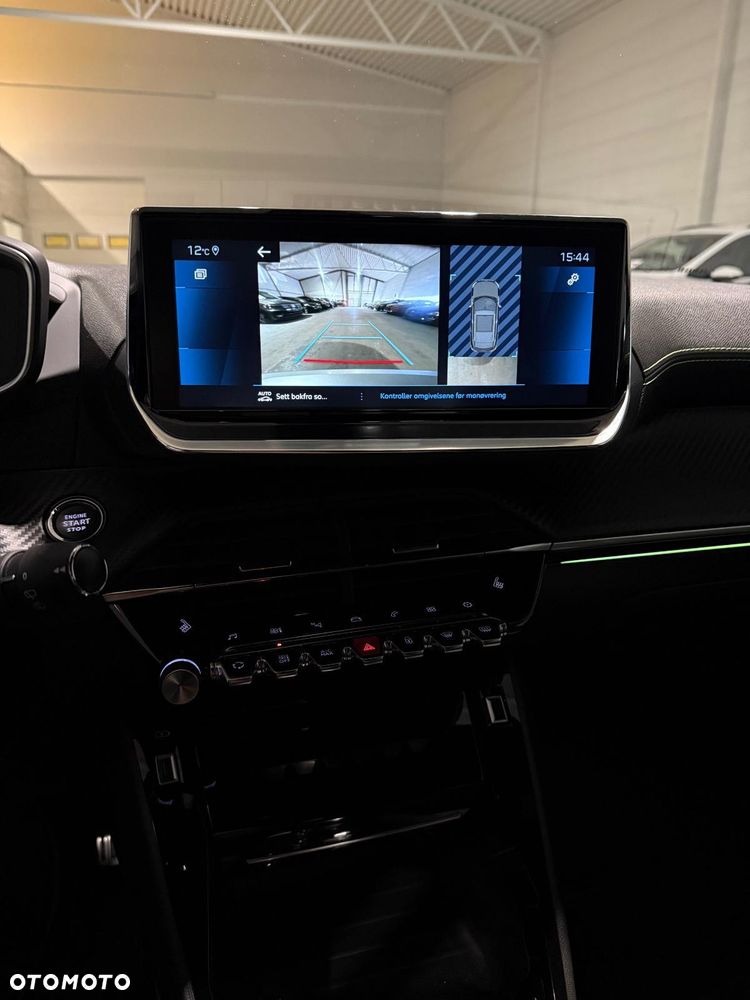 Peugeot 2008 BlueHDi 130 EAT8 GT - 14