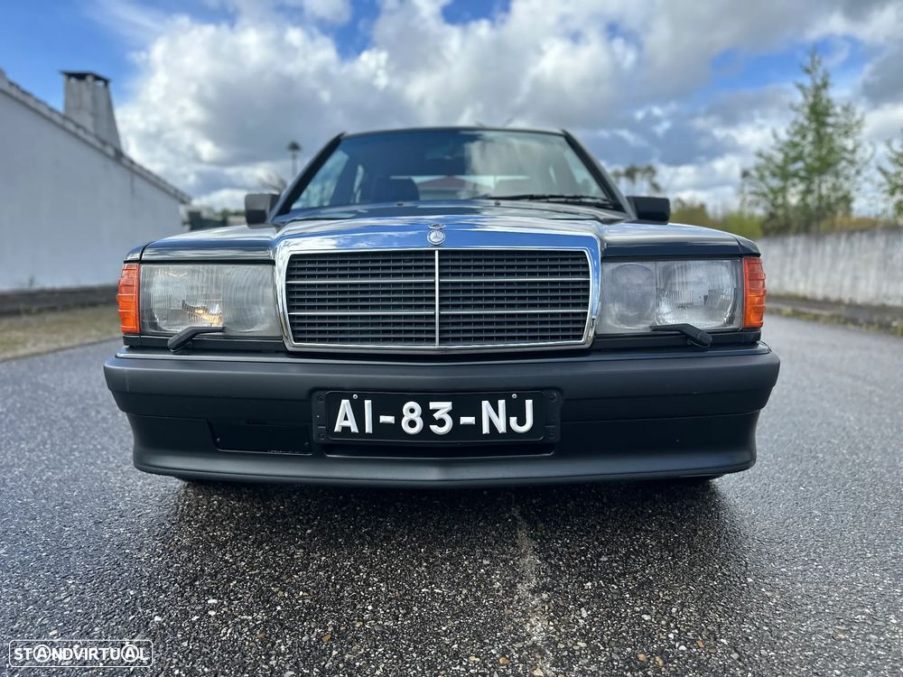 Mercedes-Benz 190 - 16