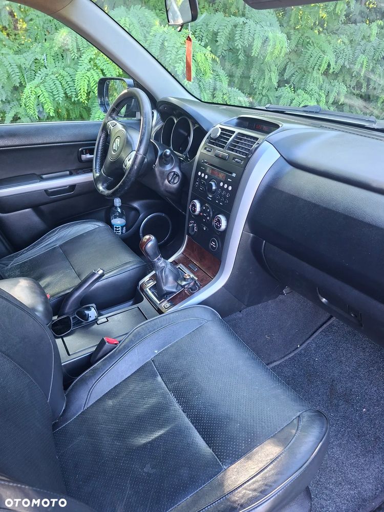 Suzuki Grand Vitara 1.9 DDiS Comfort - 8