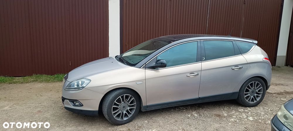 Lancia Delta 1.6 MJ Platino - 7