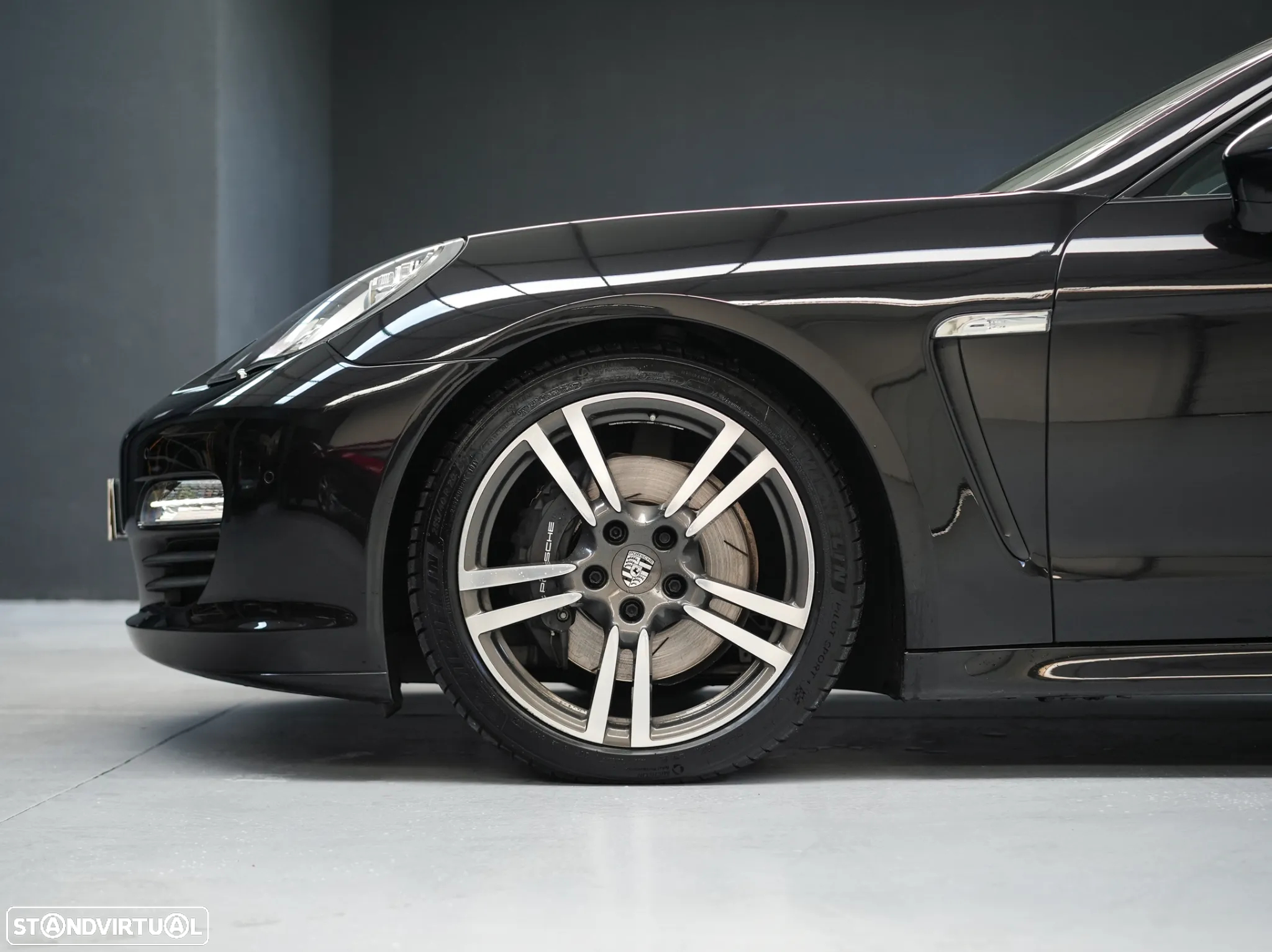Porsche Panamera Platinum Edition - 8