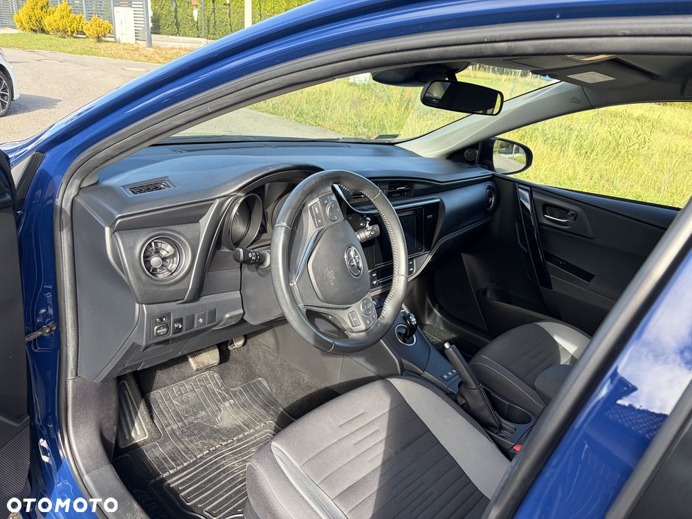 Toyota Auris - 9