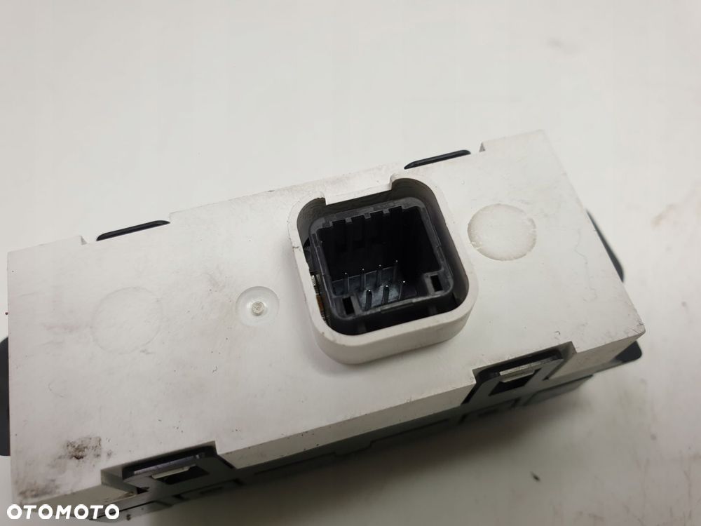 Toyota Land Cruiser J150 150 WYŚWIETLACZ EKRAN - 8