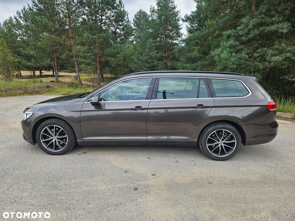 Volkswagen Passat - 10