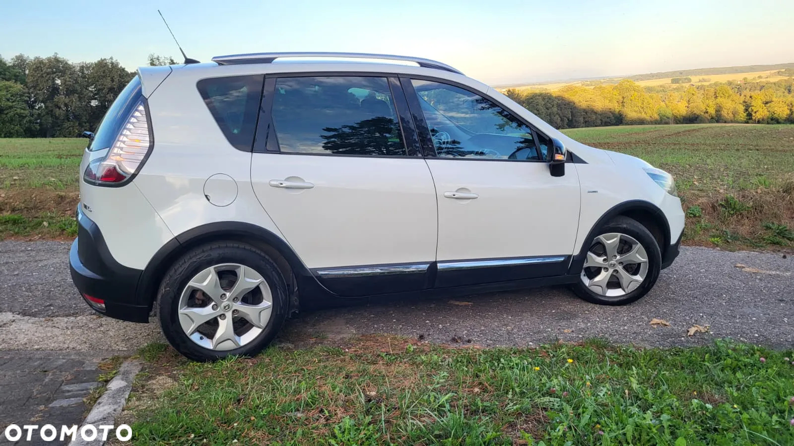 Renault Scenic 1.2 TCe Energy Bose - 6