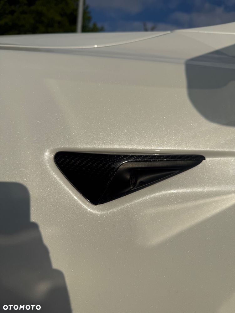 Tesla Model S - 30