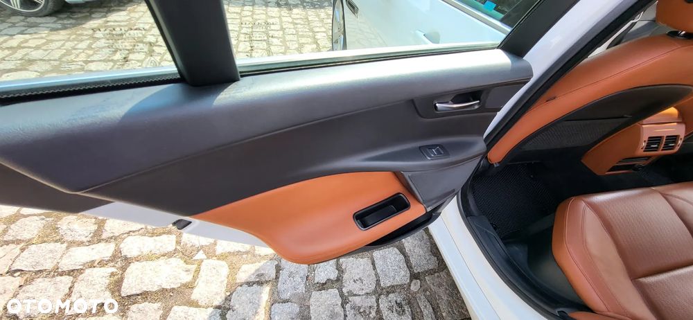 Jaguar XE 2.0 D Prestige - 14