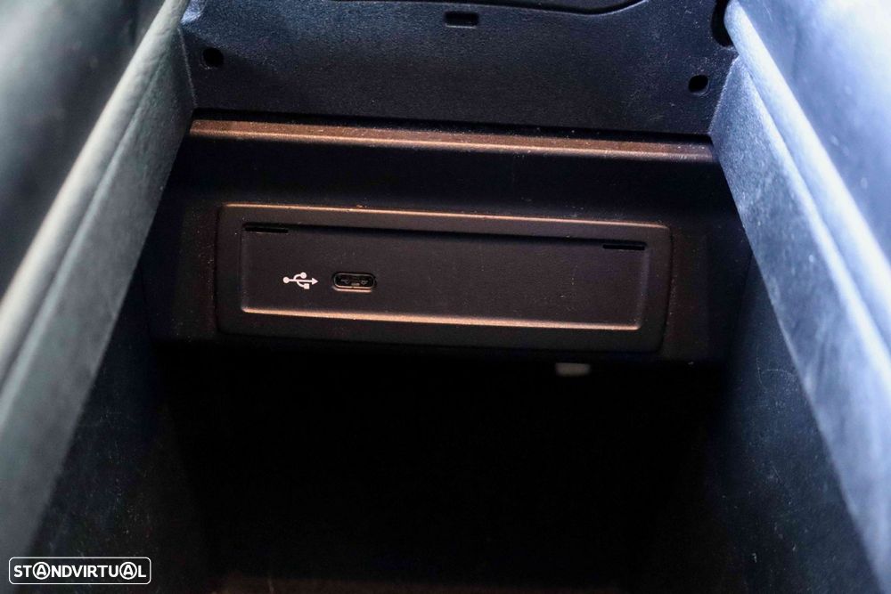 Mercedes-Benz A 160 d Style Plus - 42