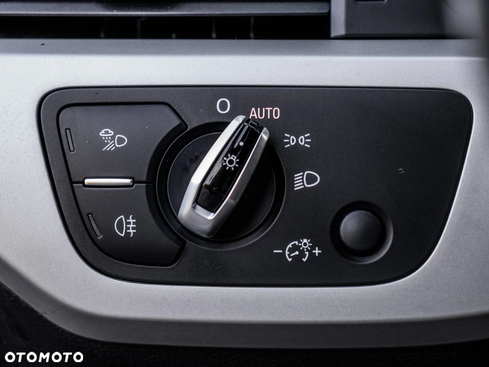 Audi A4 Avant 2.0 TDI DPF Ambition - 22