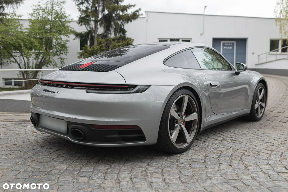 Porsche 911 Carrera S - 9